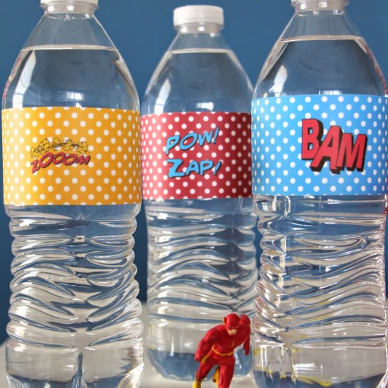superhero_party_table_water_bottle